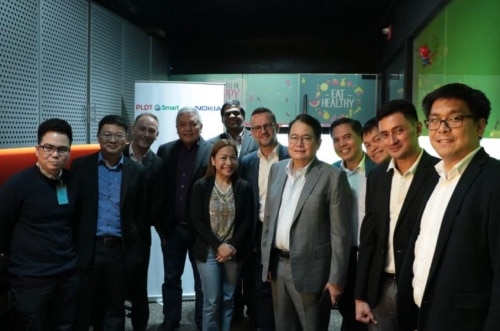 Smart and PLDT executives Joachim Horn, Chaye Cabal-Revilla, Ricky Vargas, Mario G. Tamayo with counterparts from Nokia Philippines led by Andrew Cope during the 5G-SA video call trial conducted in Makati City.