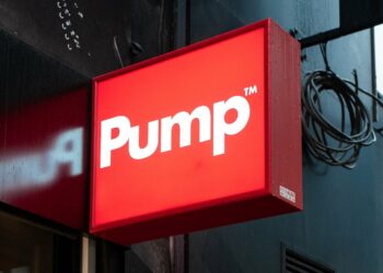 Photo by Guillaume Meurice: https://www.pexels.com/photo/pump-signage-2460434/
