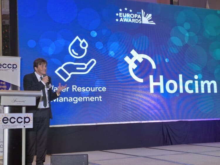 Holcim Philippines president, Horia Adrian at the water resource management award