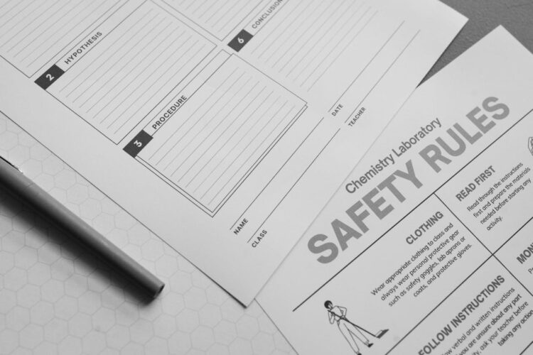 Photo by Tara Winstead: https://www.pexels.com/photo/a-diagnosis-form-on-a-chemistry-laboratory-safety-rules-guidelines-7723533/