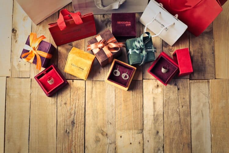 Photo by Andrea Piacquadio: https://www.pexels.com/photo/assorted-gift-boxes-on-brown-wooden-floor-surface-1050244/