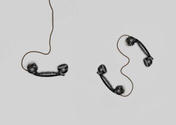 Photo by Alex Andrews: https://www.pexels.com/photo/three-black-handset-toys-821754/