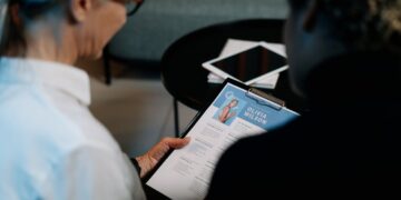 Photo by cottonbro studio: https://www.pexels.com/photo/woman-holding-a-clipboard-with-resume-5989941/