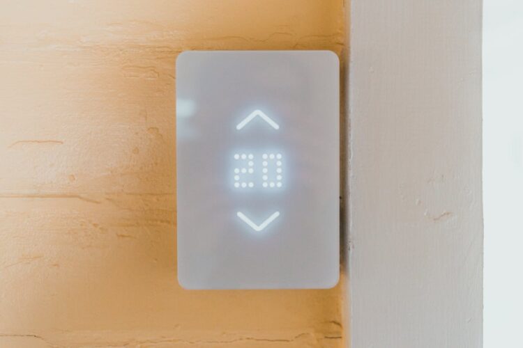 Photo by Erik Mclean: https://www.pexels.com/photo/elevator-call-buttons-8266849/