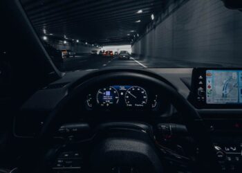 Photo by Allen Boguslavsky: https://www.pexels.com/photo/driving-through-city-tunnel-at-night-with-gps-32560104/