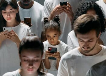 Photo by cottonbro studio: https://www.pexels.com/photo/photo-of-people-engaged-on-their-phones-8088489/